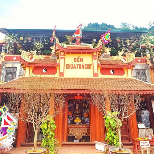 Giới thiệu đền Chúa Thác Bờ an yên giữa mảnh đất Hòa Bình - Gioi thieu den Chua Thac Bo an yen giua manh dat Hoa Binh